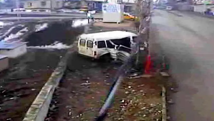 VAGİS KAMERALARINA TAKILAN  KAZALAR