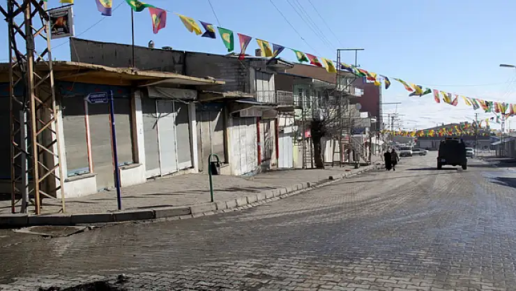 BAŞKALEDE KEPENKLER AÇILMADI
