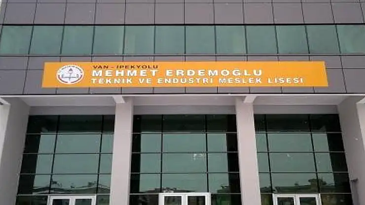 OKUL KÜTÜPHANESİ KİTAP BEKLİYOR