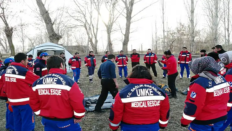 UMKE EKİBİ TEMEL EĞİTİM ALINDI
