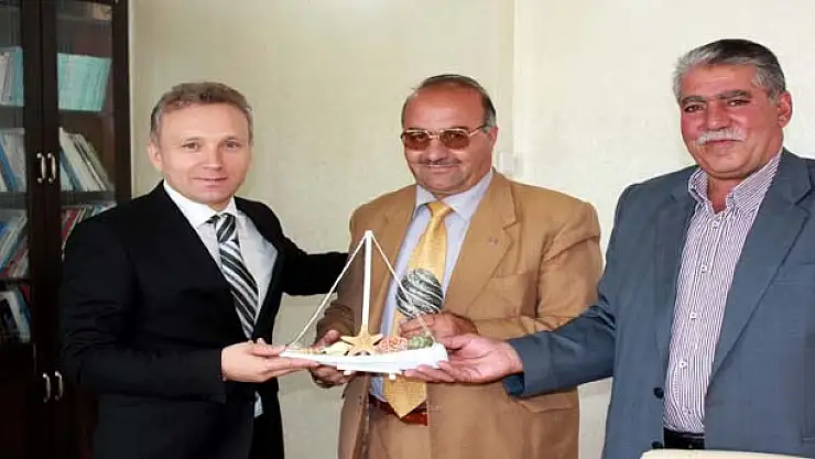 MUHTARLARDAN KAYMAKAM'A ZİYARET