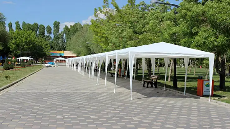 KAHVALTI ALANI REKORA HAZIRLANIYOR