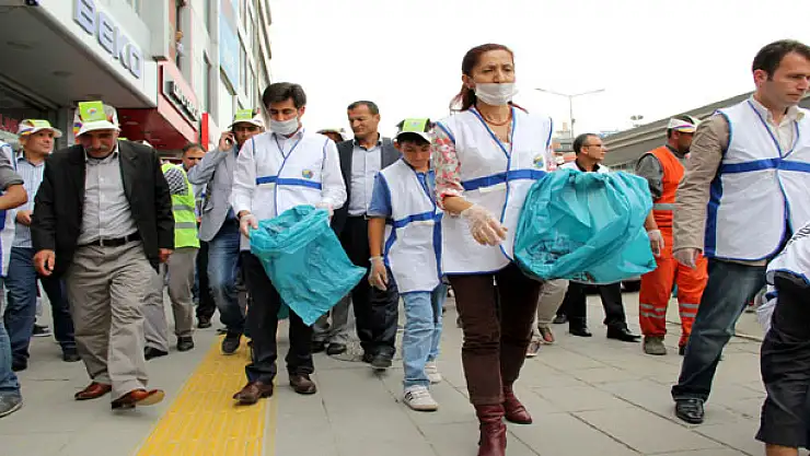 Büyükşehir Belediyesi'nden Temizlik Kampanyası