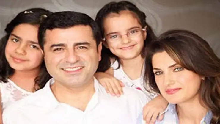 Cumhurbaşkanı Adayı  Demirtaş'ın Neyi Olmadı?