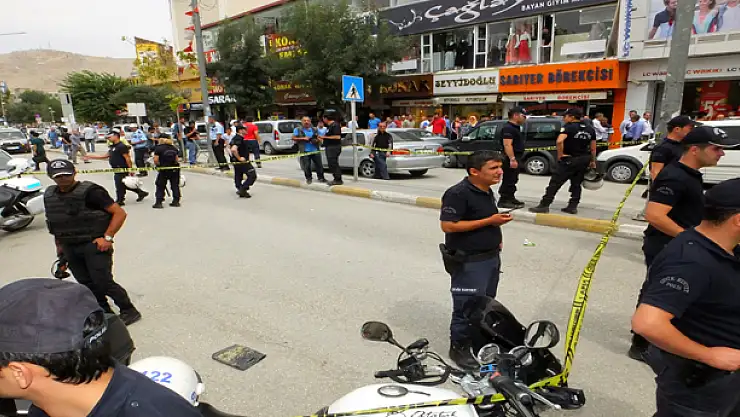 Gündüz Saatinde Kuyumcu Soydular