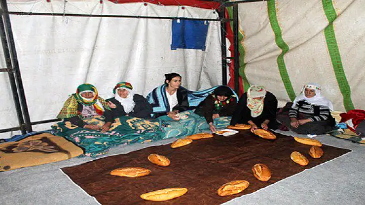 İŞID'e Karşı Nöbet Çadırı Kuruldu