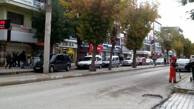 Bazı esnafların kepenklerini açmadı