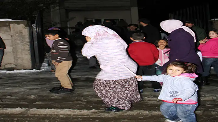 Van'da Yangın Maddi Hasara Neden Oldu