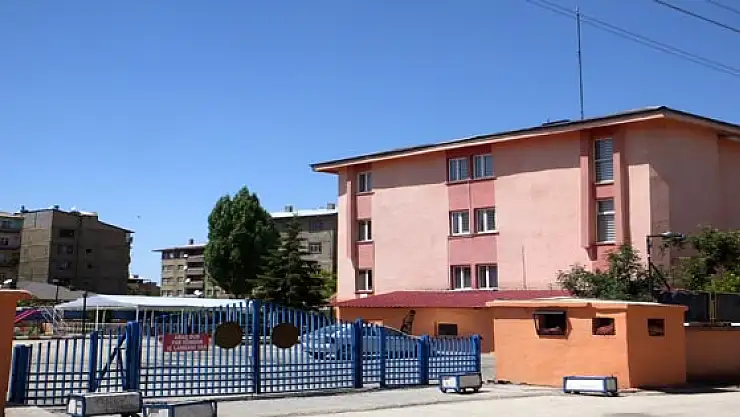 Askeri Arsalar Toki'ye Devredildi