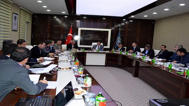 Van Ekonomi Zirvesi Yapıldı