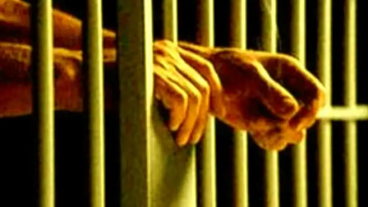  Ünlü cerraha hapis  yolu  gözüktü