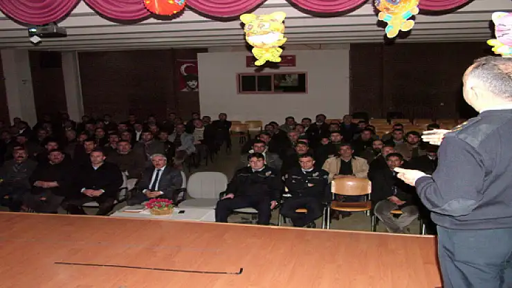 Öğrenci Servisi Şoförlerine Seminer Verildi
