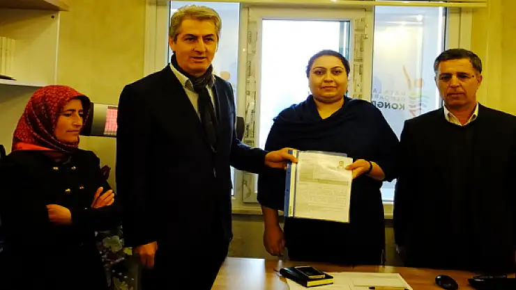 Lezgin Botan Hdpden Aday Adayı