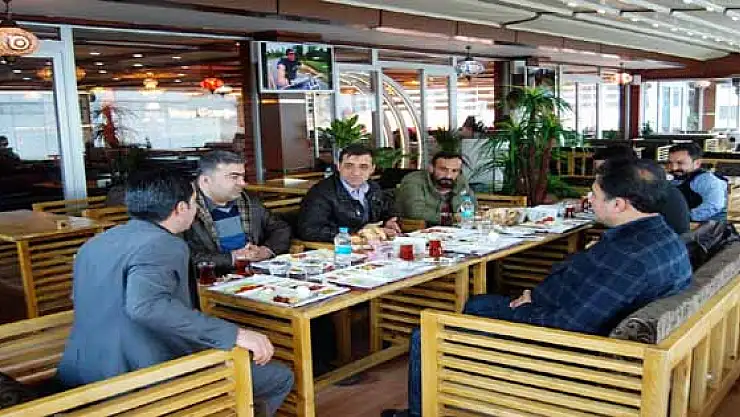 Mavi Düşler Düğün Ve Nikah Şekerleri Vanda Açılıyor