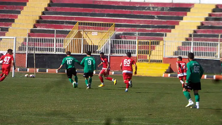 Büyükşehir Belediyespor 3-0 Galip