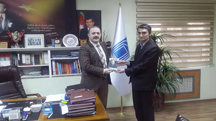 Anadolu Gençlik Derneğinden Başkan Özgökçeye Ziyaret