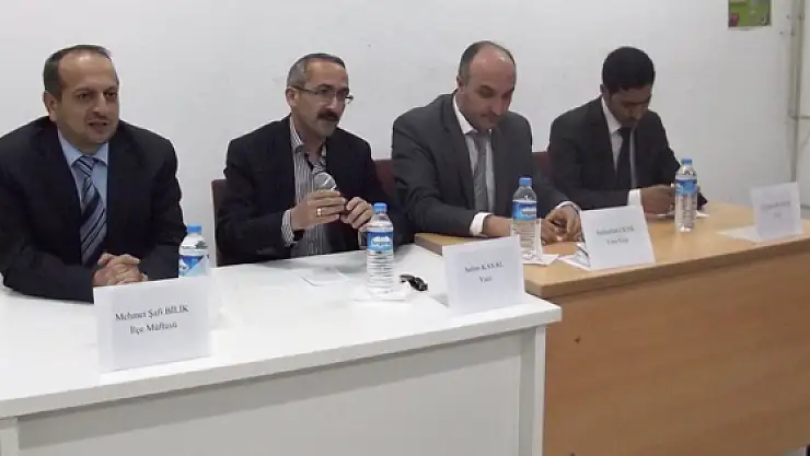 Müftülükten Öğrencilere Panel
