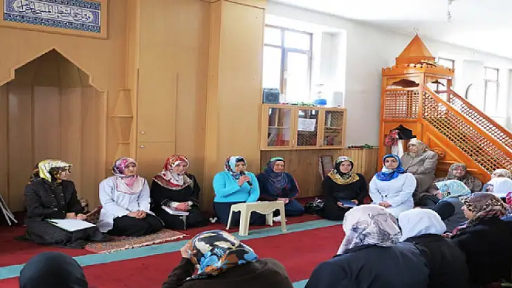 Kutlu Doğum Haftası'nda Kürtçe Mevlit Okundu