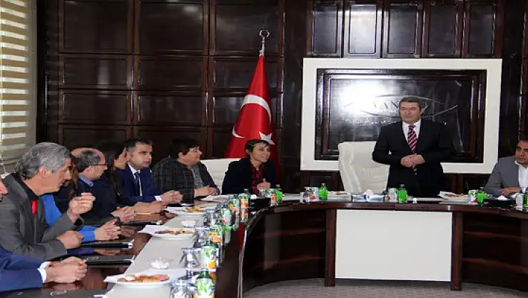 HDP Adayları Van TSOyu ziyaret etti