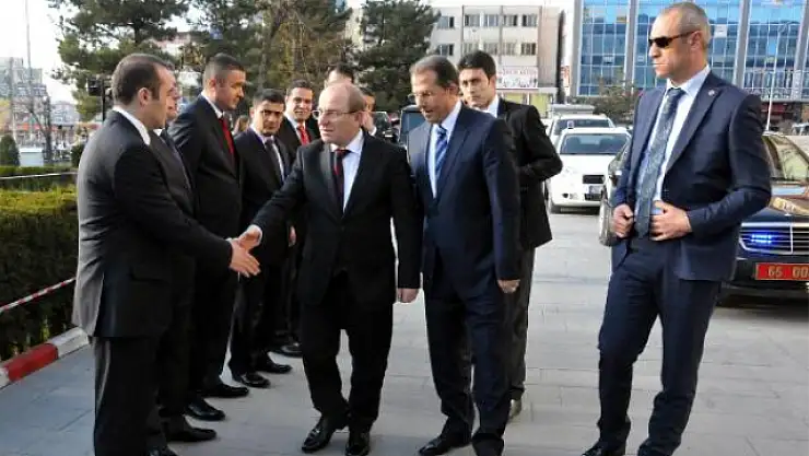 İçişleri Bakanı Öztürk Van'da 