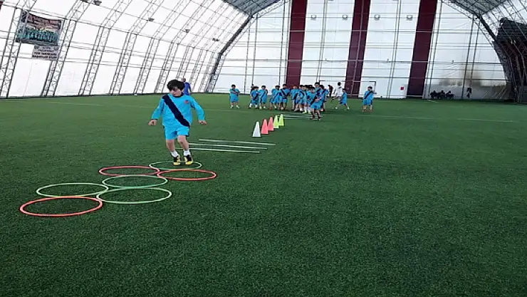 Futbol Akademisi Yeni Sezona Hazır