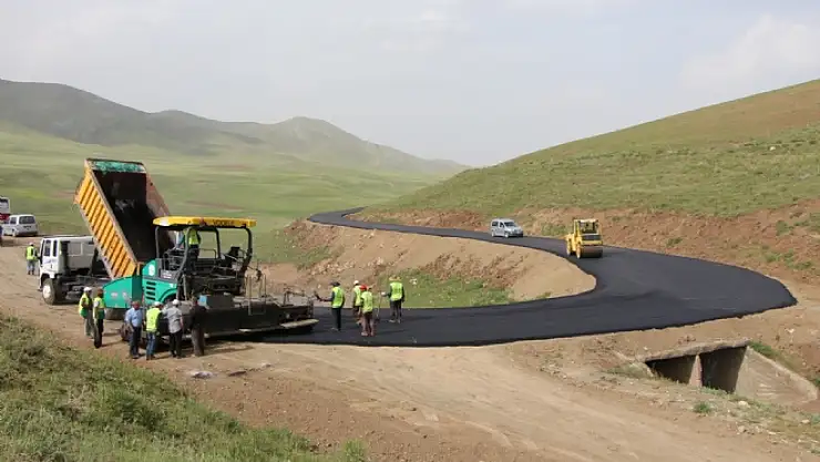 Büyükşehir Belediyesi'nden Yol Asfaltlama
