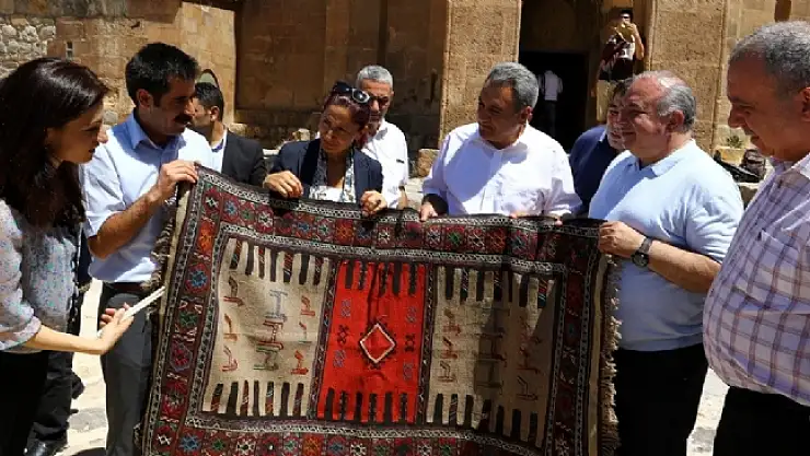 Ermeni Milletvekillerinden B. Belediyesine Ziyaret