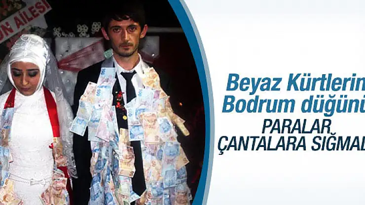 Aşiret düğününde paralar çantalara sığmadı
