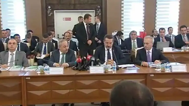 Memurların ve emeklilerin gözü bu pazarlıkta