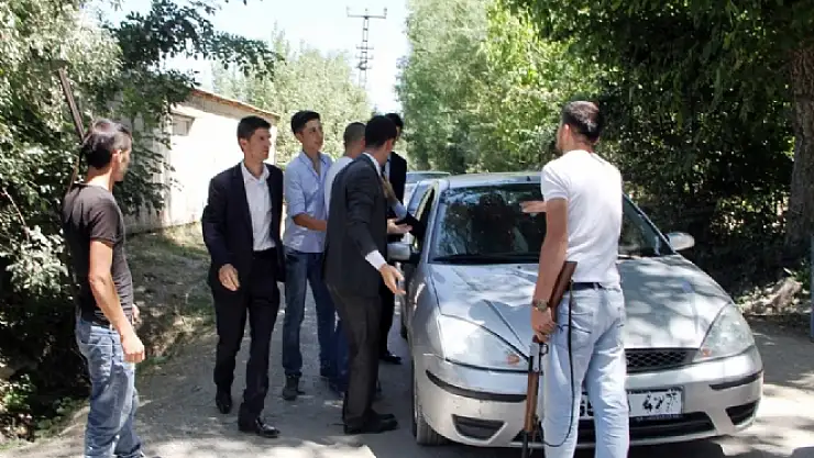 Düğünde tehlikeli gelenek
