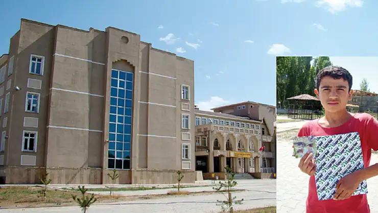 Okul Kayıtlarında Bağış Tartışması Sürüyor