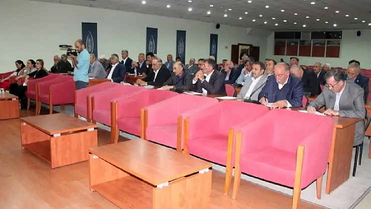 Büyükşehir 2016 yılı çalışma sezonu toplantısını yaptı
