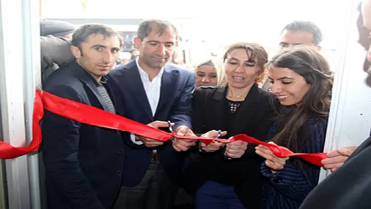 HDP Muradiye'de Seçim Bürosu Açtı