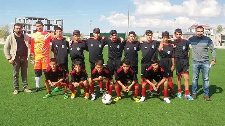 1974 VANSPOR U14 TAKIMI LİDERİ DEVİRDİ