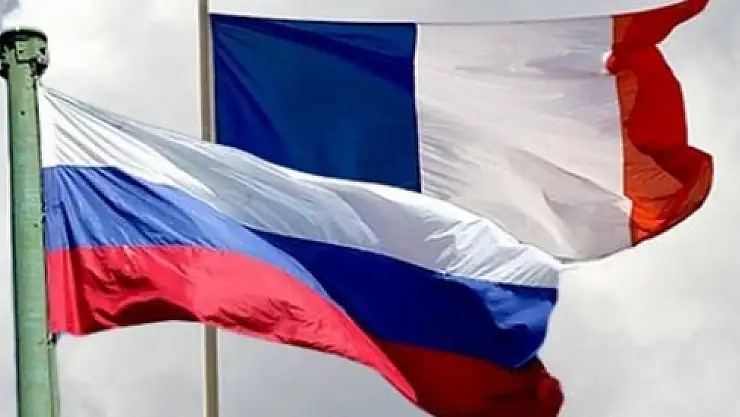Rusya, Fransadan özür diledi