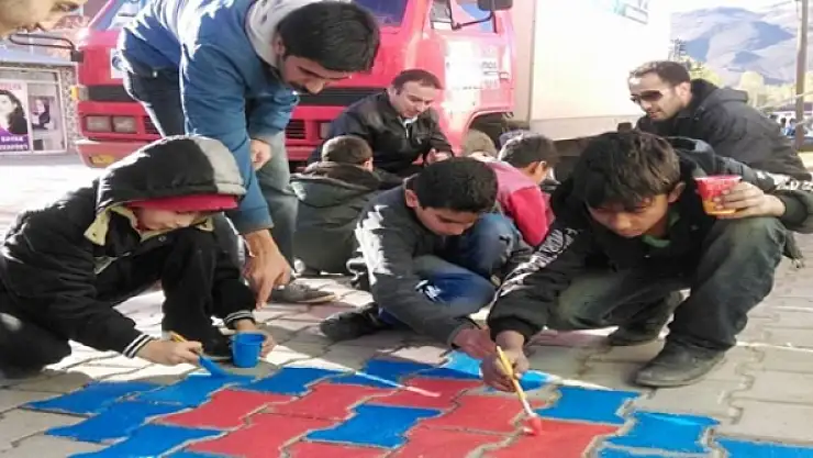 Ressam Küçükten Sağlığa Boyamalı Destek
