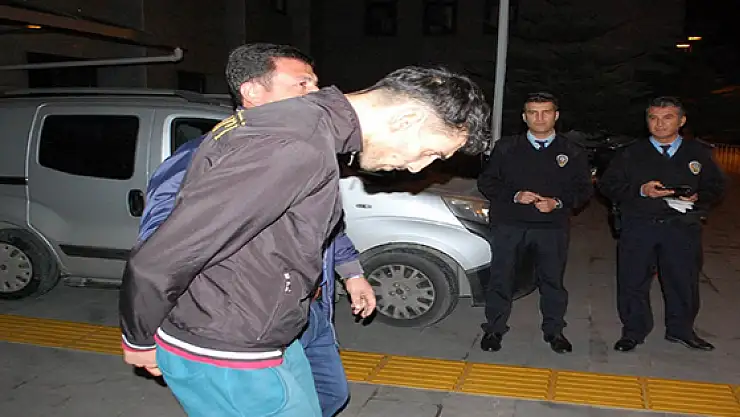 Paris katliamının keşifçisi Antalya'da yakalandı