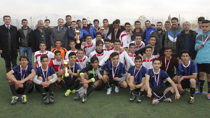  Okul Sporları Müsabakaları Sona Erdi