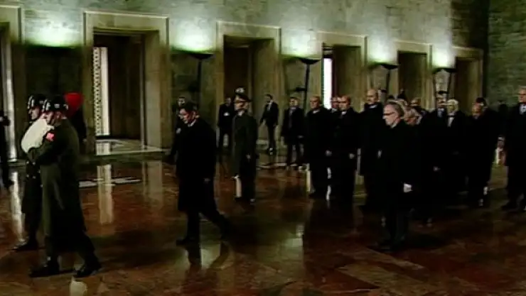 64. Hükümet Anıtkabirde
