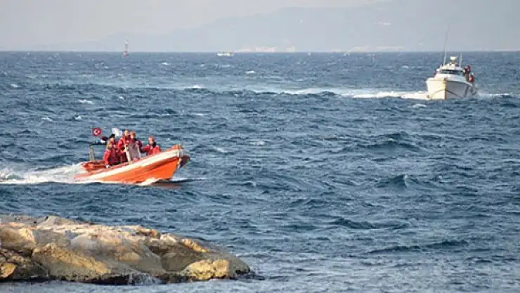 Egede sığınmacı teknesi battı: 6 ölü