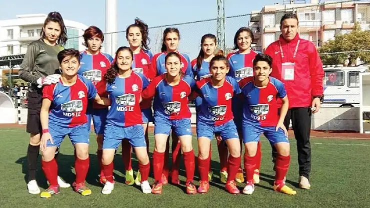 Vanlı Kadınlar  İzmir'e gol yağdırdı