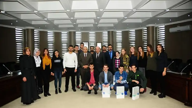 Romanyalı Öğrenciler Rektör Battalı Ziyaret Etti