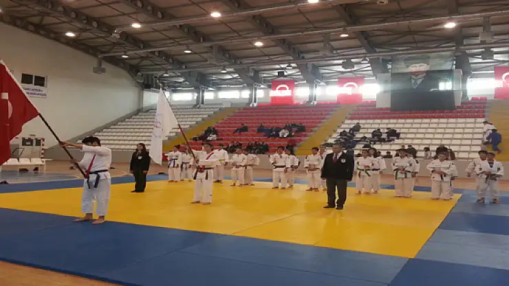 Analig Judo Müsabakalarında Van Rüzgârı