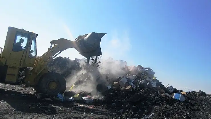 Edremitte 1,5 Ton Gıda Malzemesi İmha Edildi