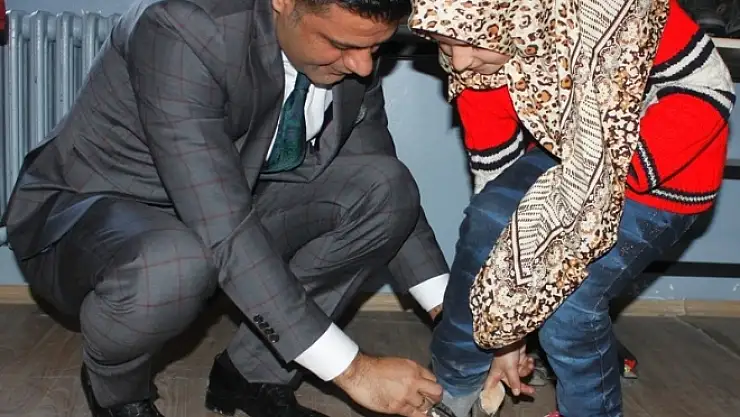 Vanda Öğrencilere Giyim Yardımı