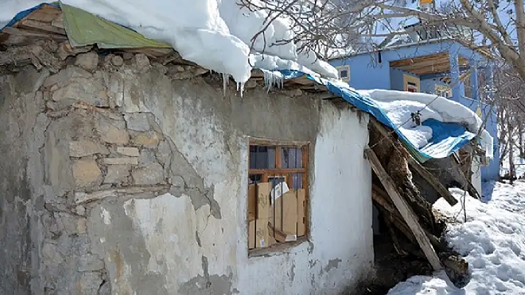 Kurs Verilen Evin Tavanı Çöktü