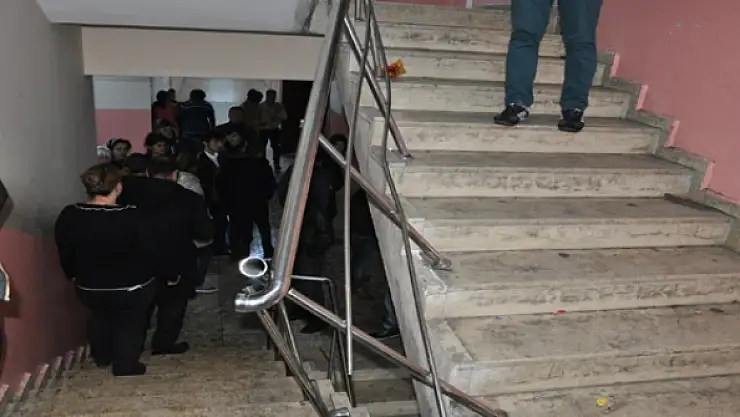 Merdivenle Oyun Hastanelik Etti