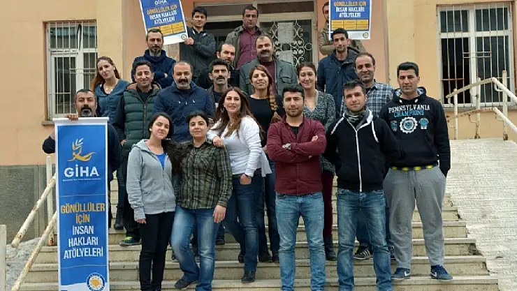 Gönüller İçin İnsan Hakları Atölyesi Semineri