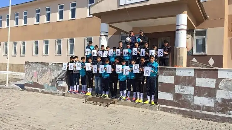 Denizlispordan İlköğretim Okuluna Spor Malzemesi