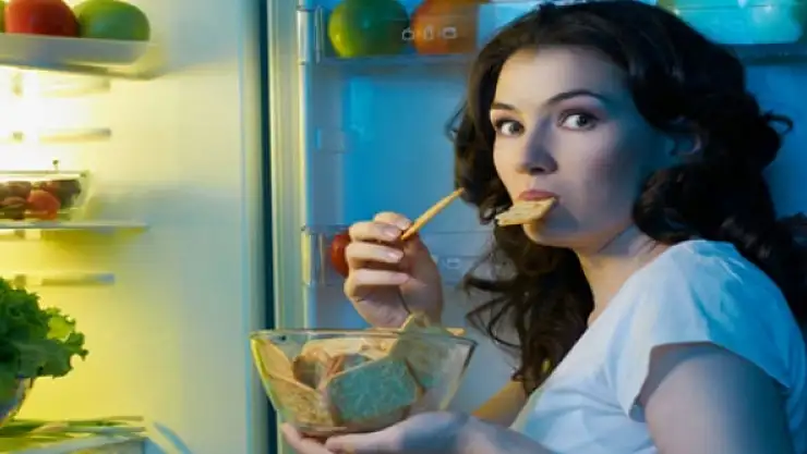 Gece yeme alışkanlığı hafızanızdan edebilir